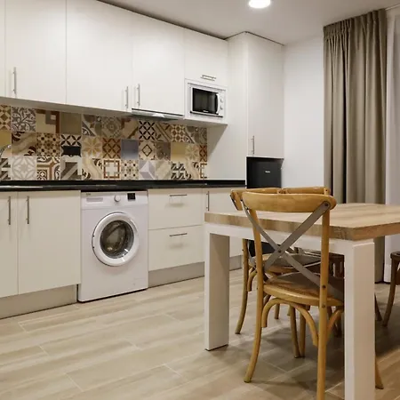 Sm Station Apartman